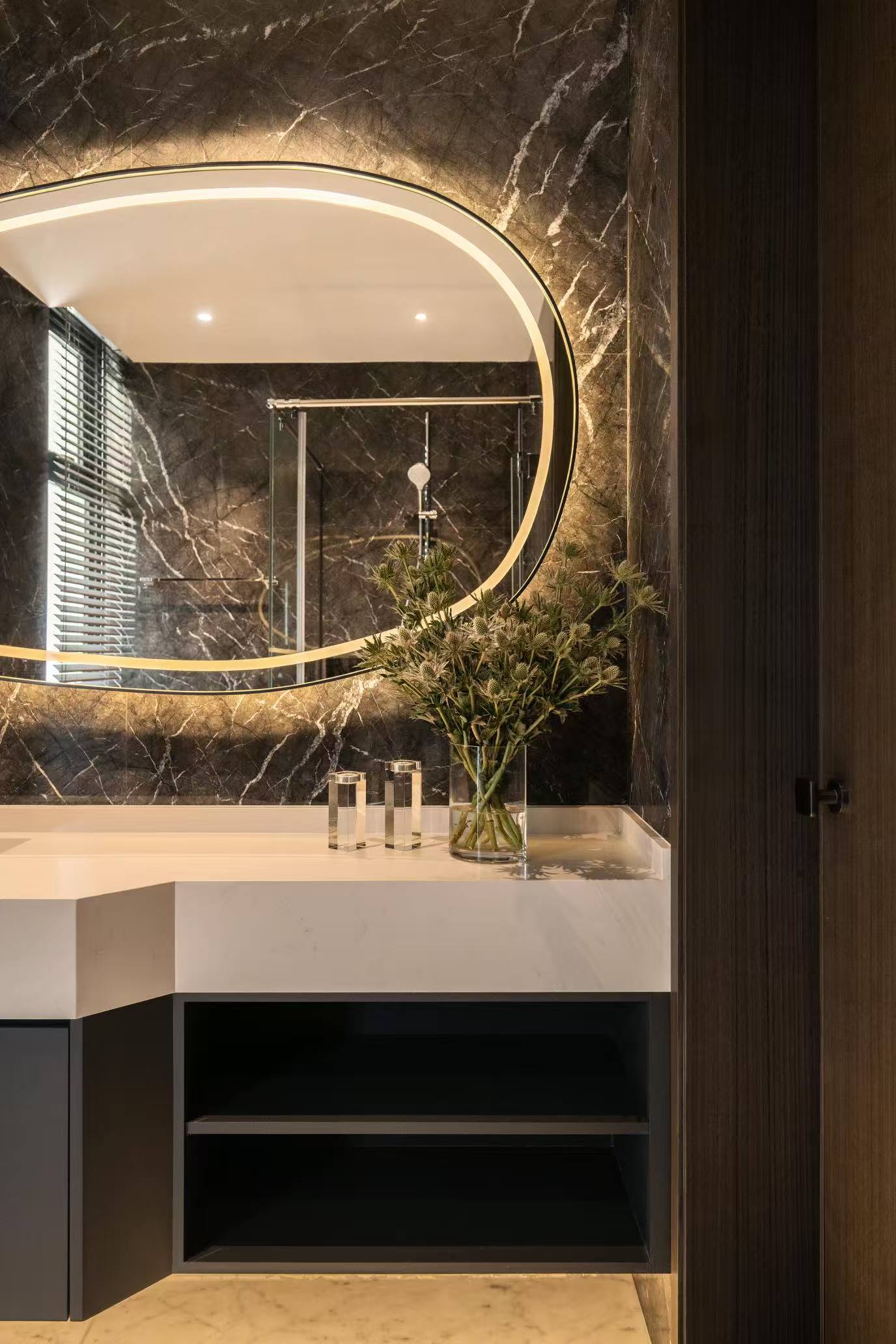 Bespoke wardrobe cabinets for Singapore private residences