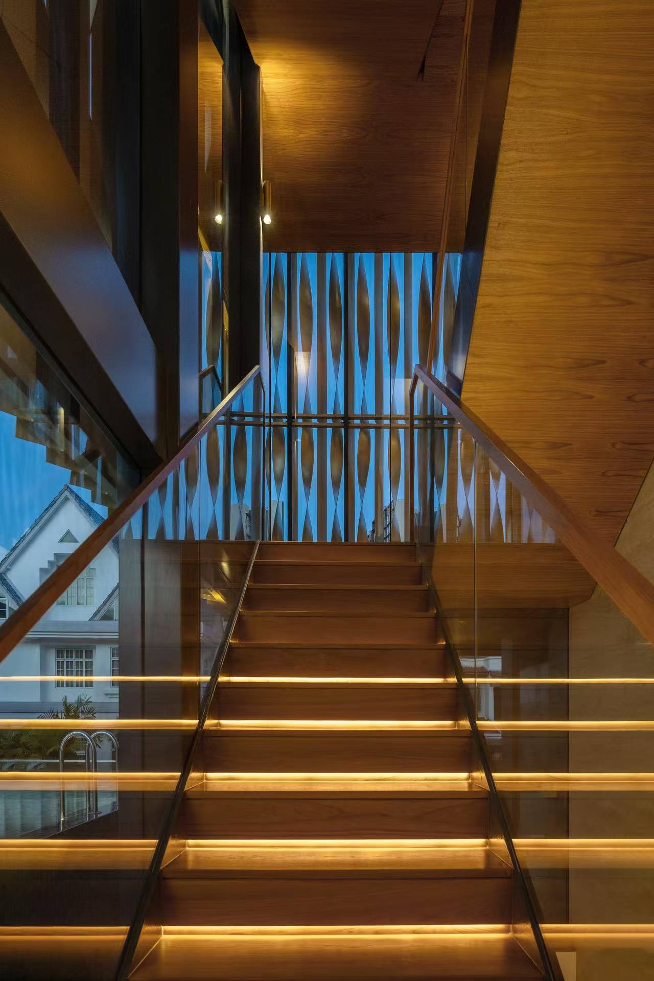 Private home living room cabinet design Singapore