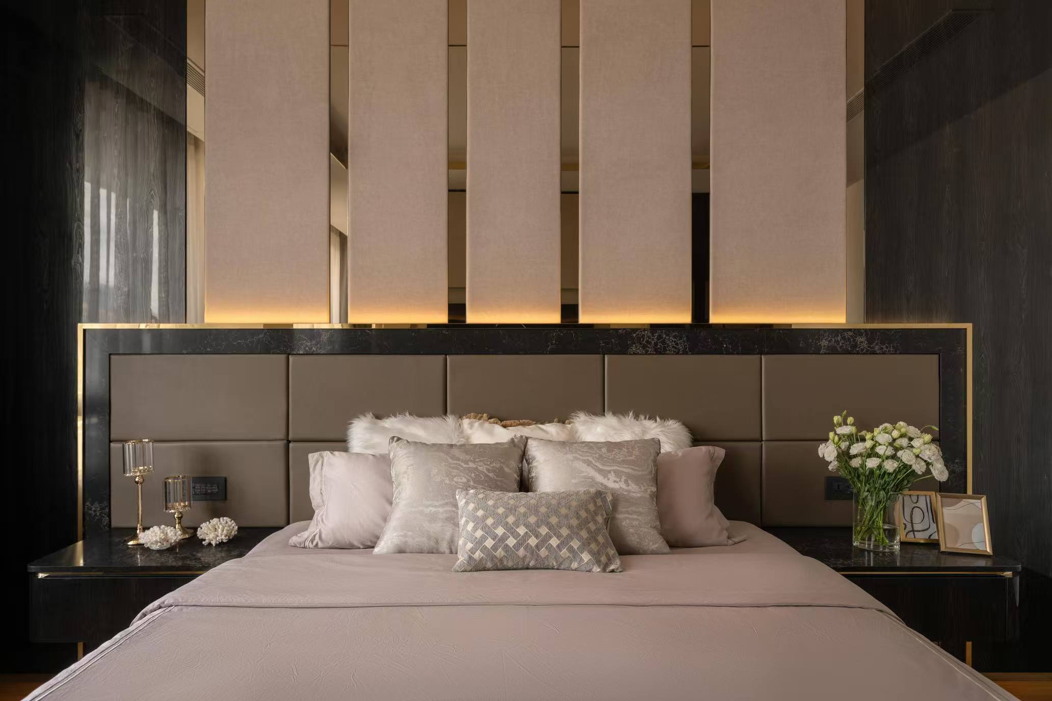 Luxury mansion master bedroom cabinet factory