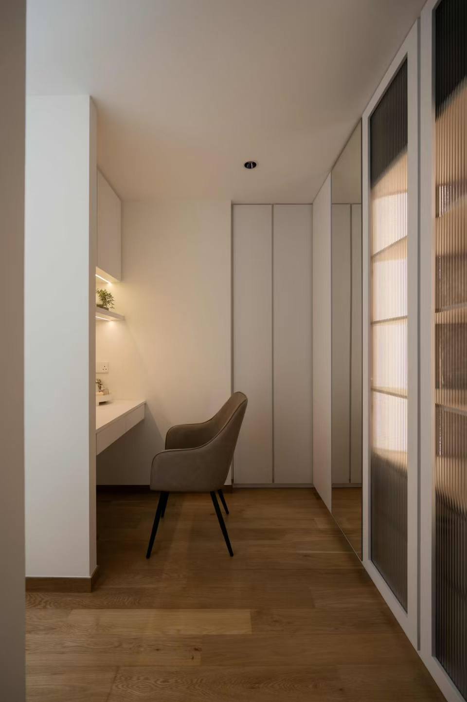 Singapore Condo Custom Cabinets - Moisture-Proof & FSC Certified Premium Quality