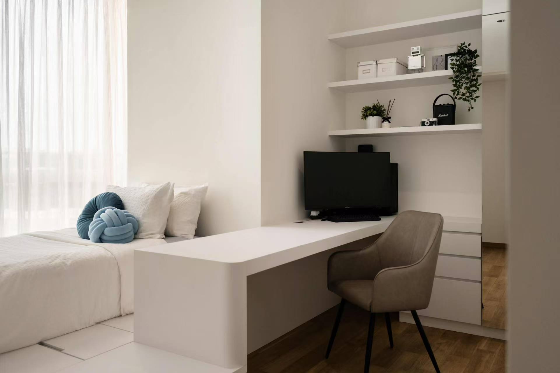 Singapore Condo Custom Cabinets - Moisture-Proof & FSC Certified Premium Quality