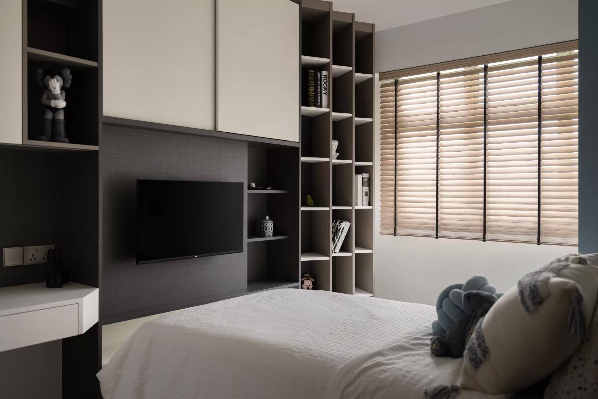 Singapore HDB BTO Custom Cabinets - Professional Woodworking