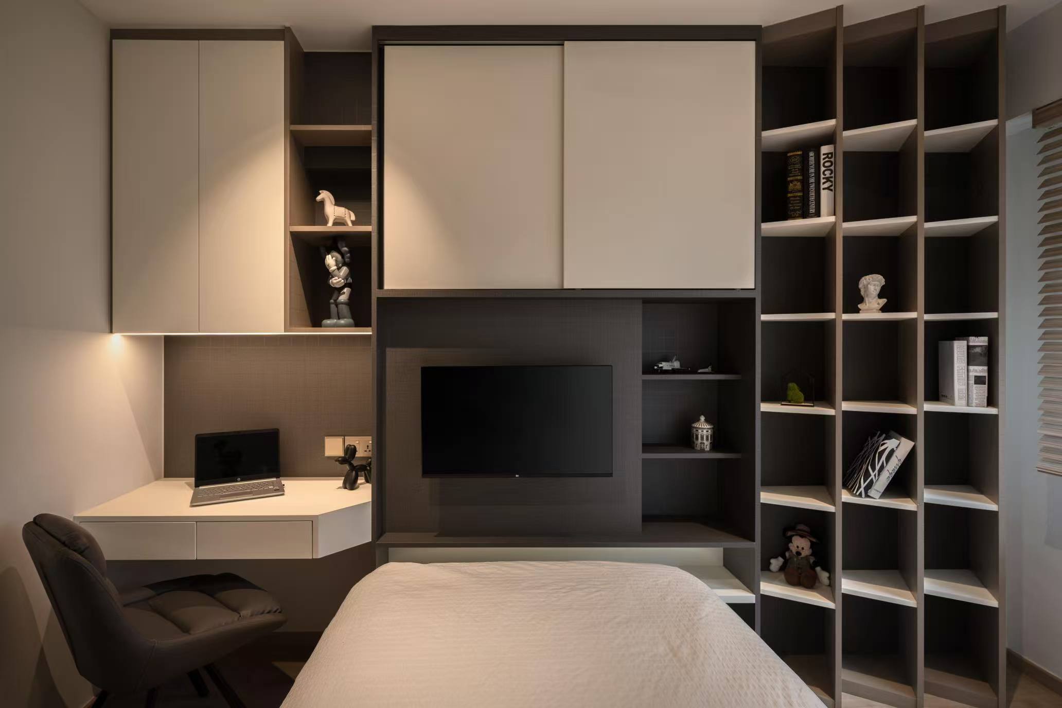 Singapore HDB BTO Custom Cabinets - Professional Woodworking