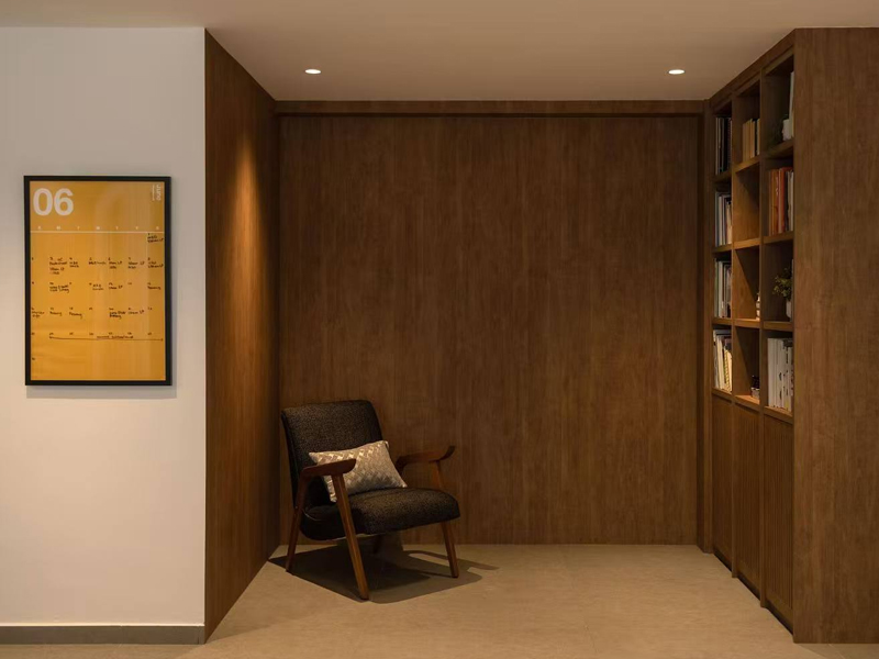 தனிப்பயனாக்கப்பட்ட அலுவலக அலமாரி: உங்கள் சிறந்த வீட்டு அலுவலக சேமிப்பிடத்தை வடிவமைக்கவும்