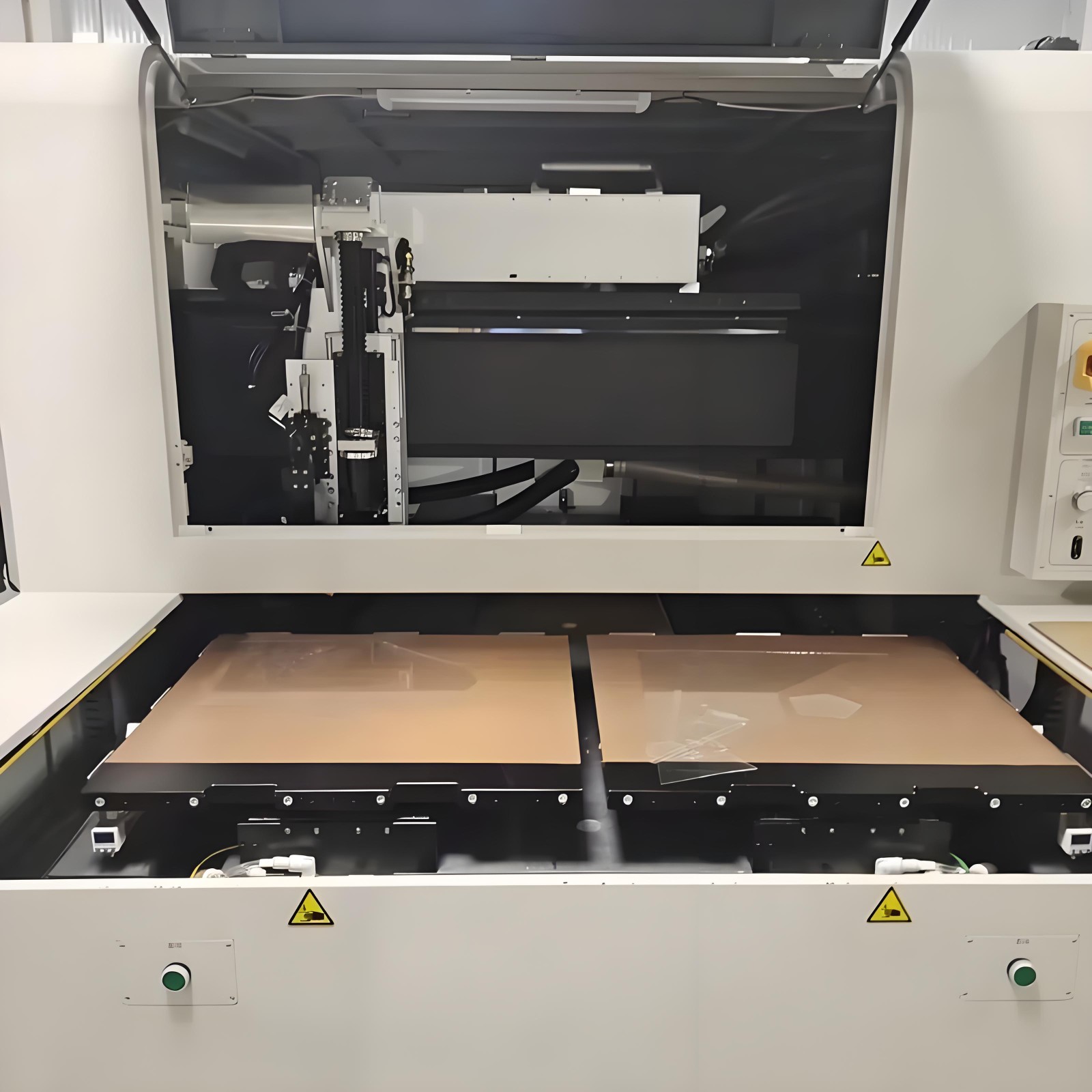 ​​Laser Glass Cutting Machine