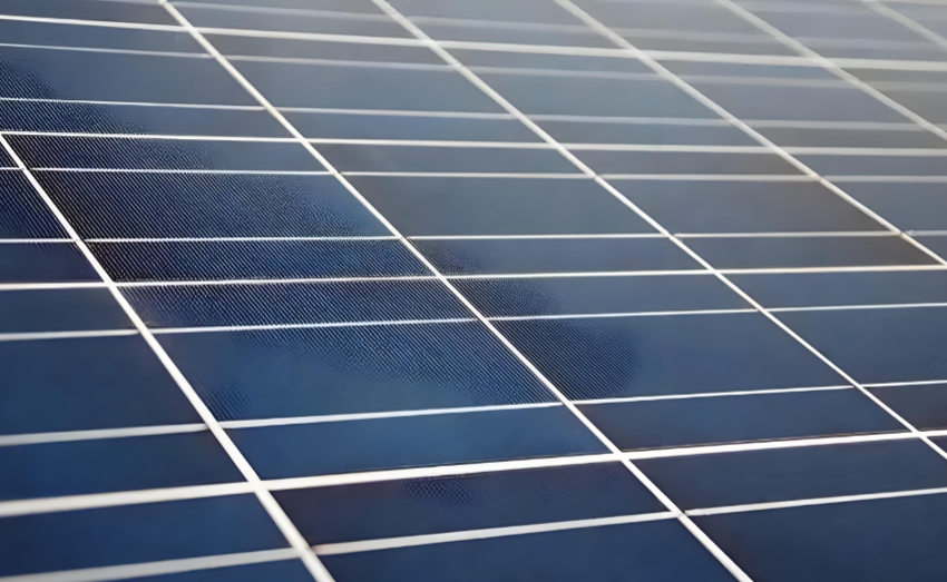 Desert Solar Farms’ Secret: Lecheng’s laser edge-cleaning boosts perovskite durability in harsh conditions.