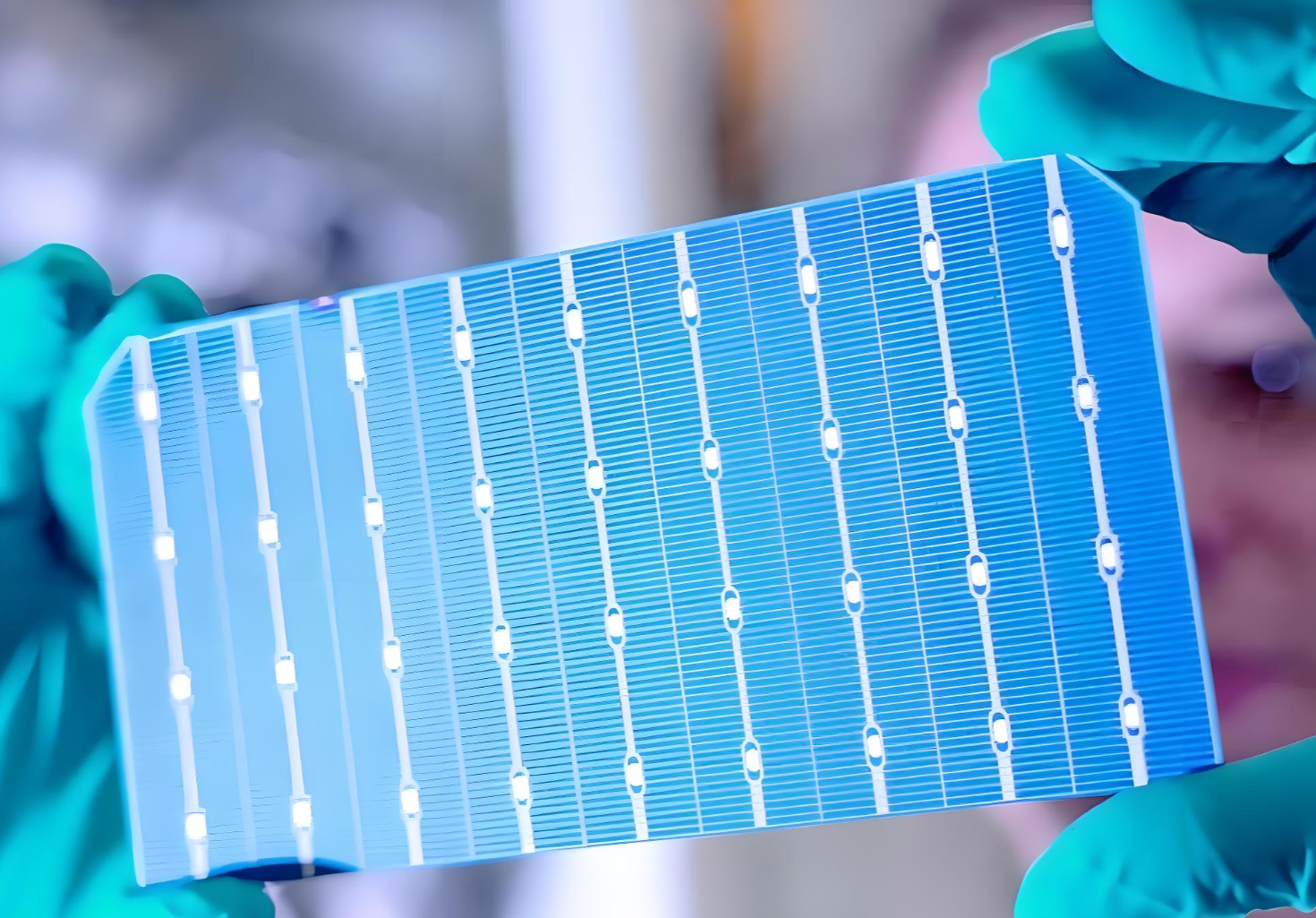 Chipping-free glass cutting