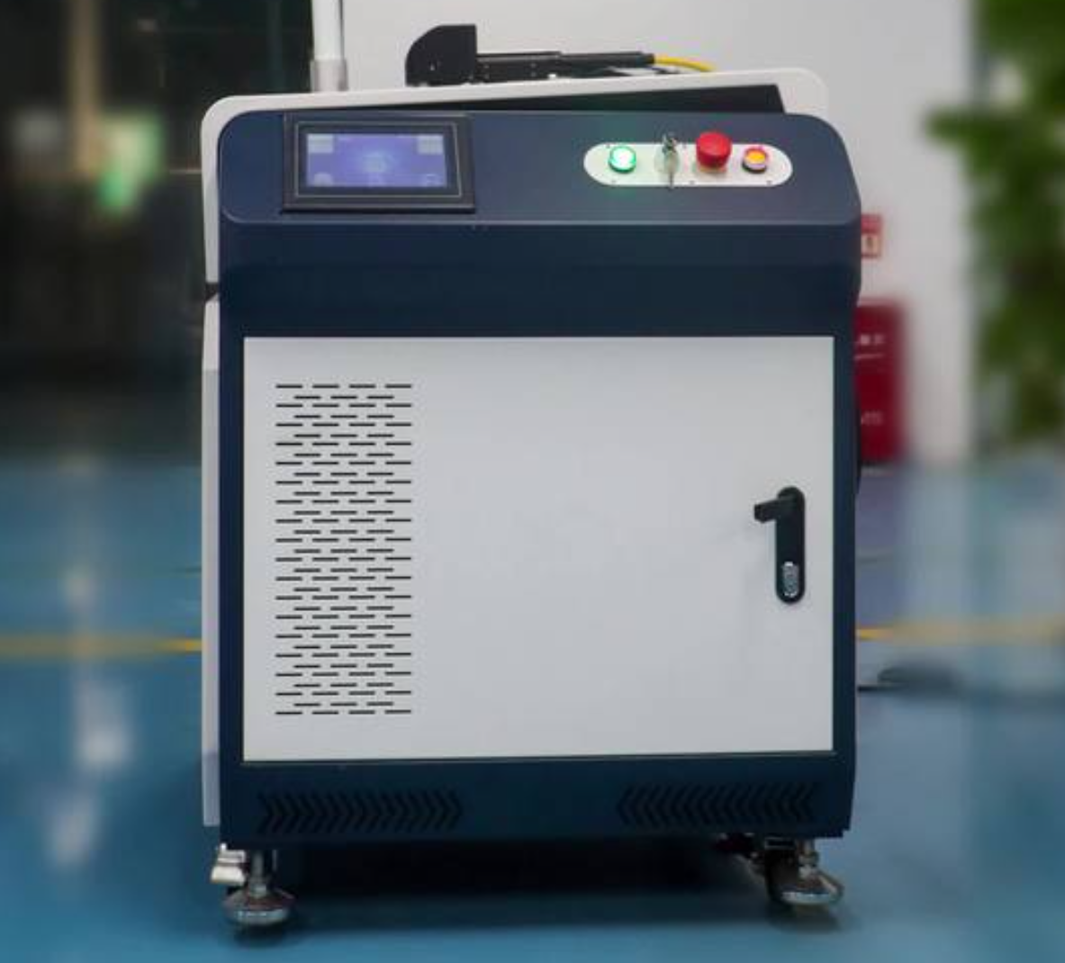 Limpieza avanzada P4 para el rendimiento del módulo de perovskita