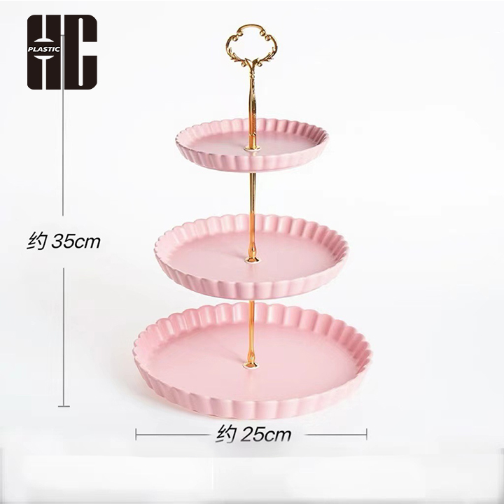 Occasions Pink Plastic Party Plates