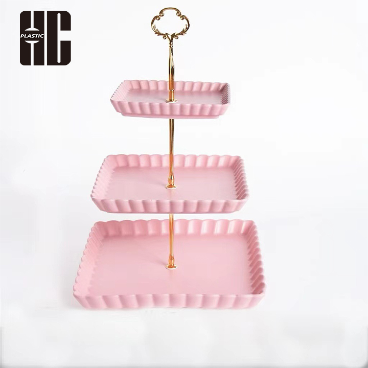 Occasions Pink Plastic Party Plates