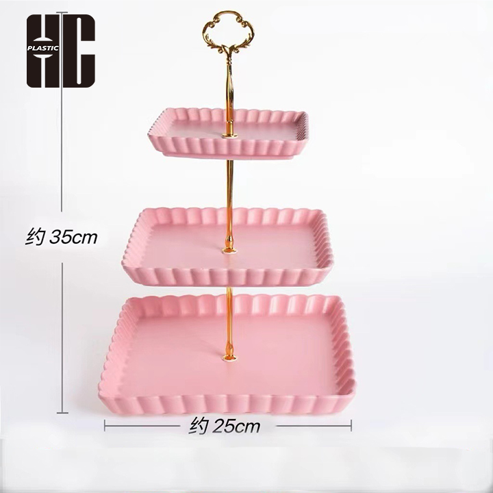 Occasions Pink Plastic Party Plates