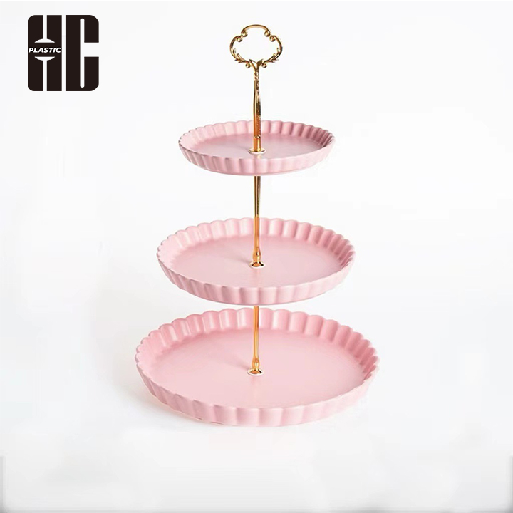 Occasions Pink Plastic Party Plates