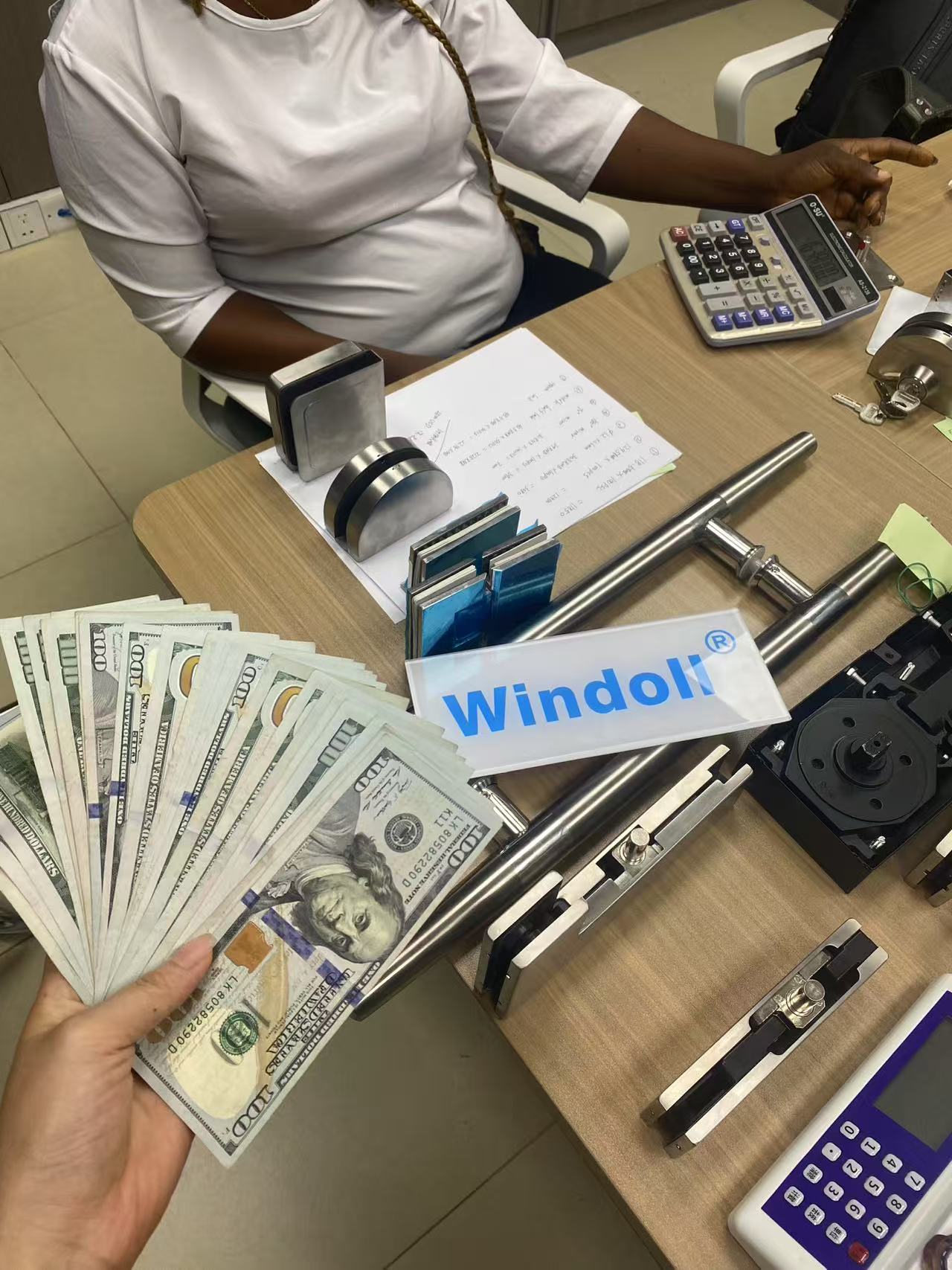 The customer come and pay deposite