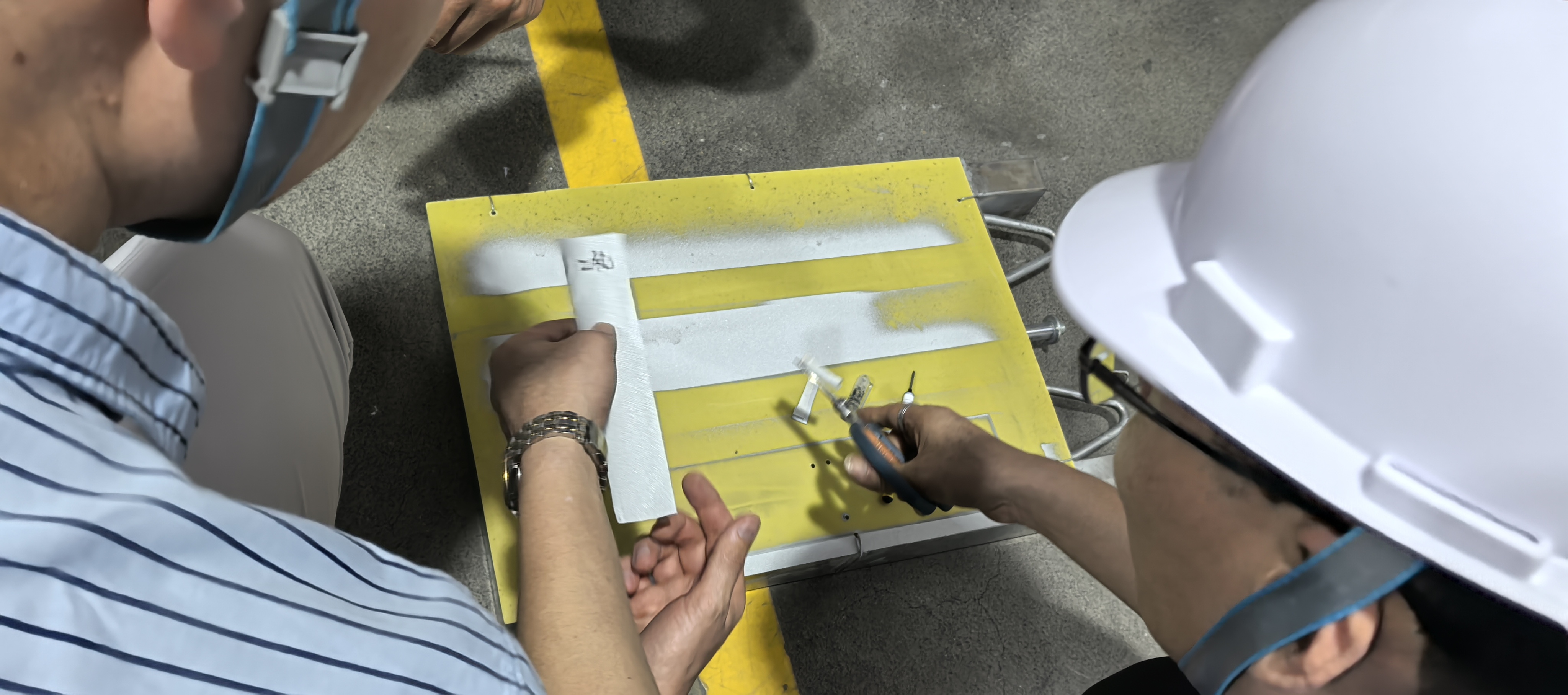 Thin film capacitor metal spraying