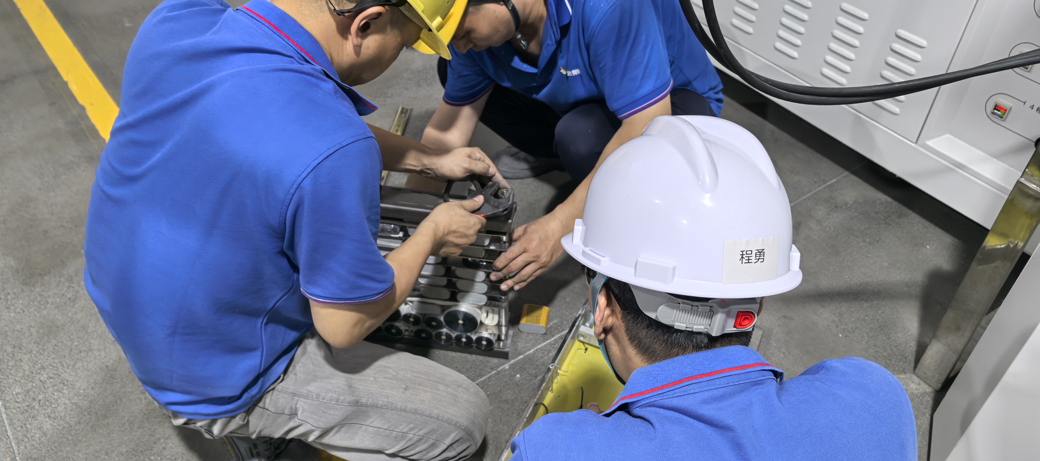 Thin film capacitor metal spraying
