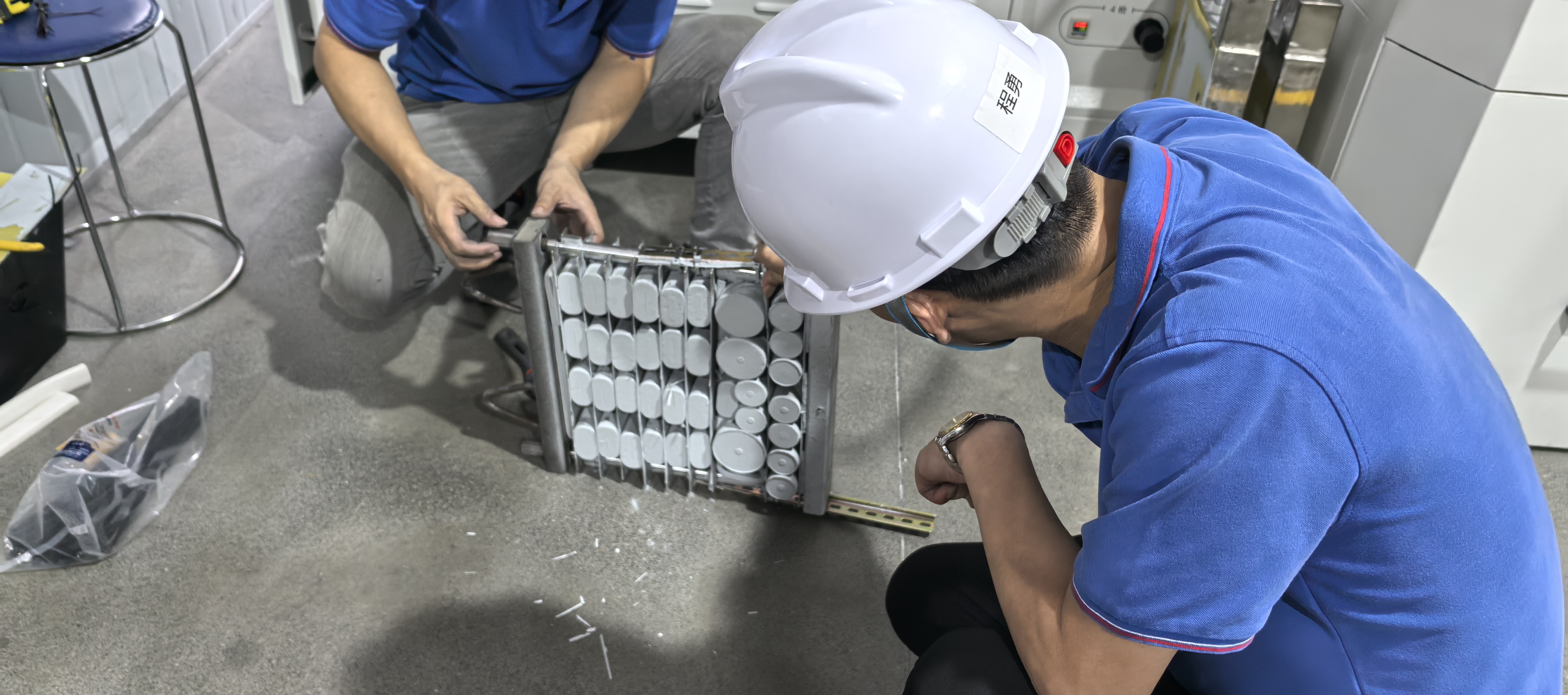Thin film capacitor metal spraying