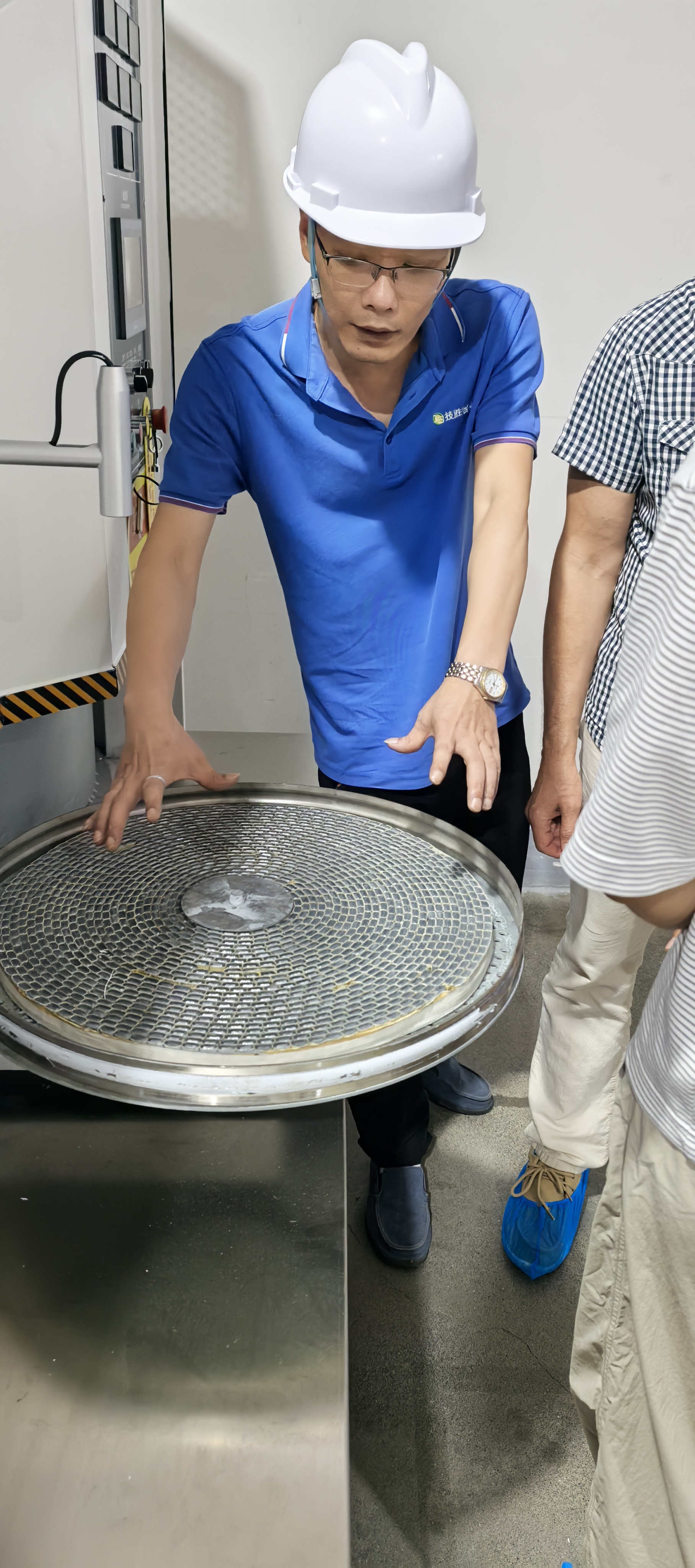 Thin film capacitor metal spraying