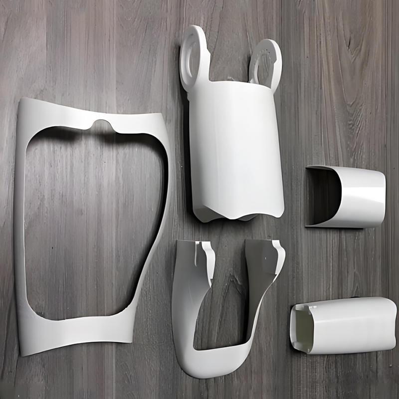 Choice of injection molding or blister molding for robot shell