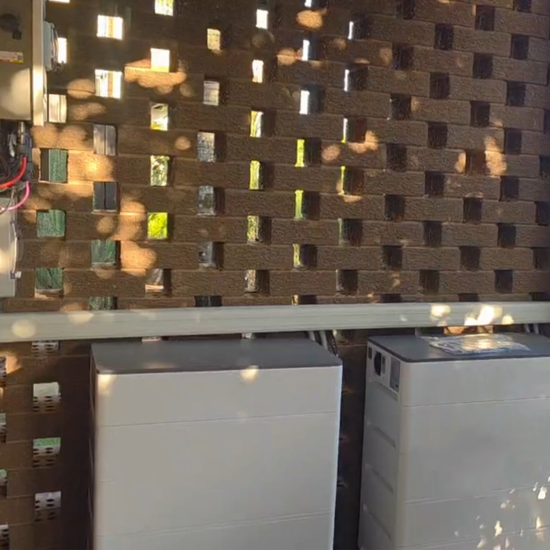 Solutions de batteries empilables haute tension avancées pour systèmes de stockage d'énergie commerciaux et industriels