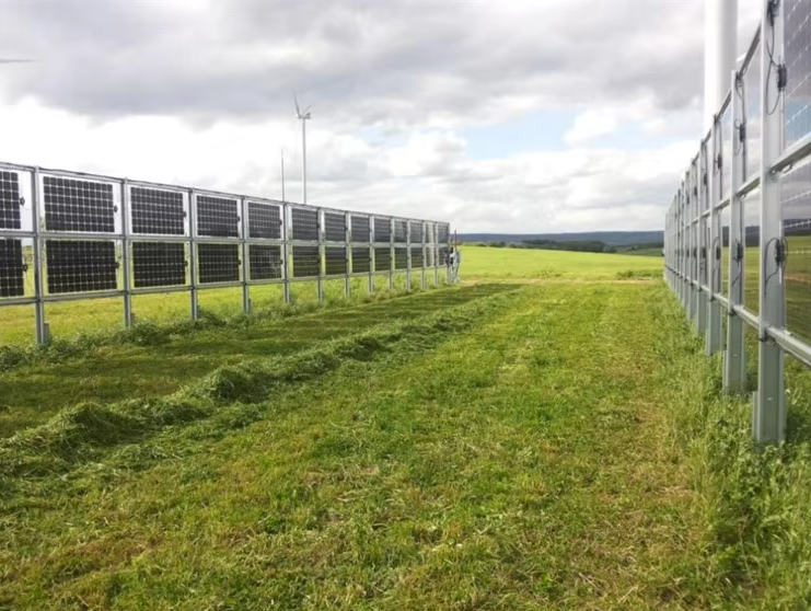 Vertical Solar Ground Mounting Structure System