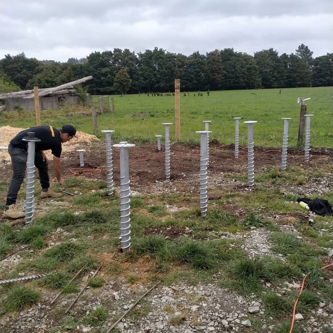 Hochwertiger Erdschraubenpfahl-Fundamentanker, Erdschraube, spiralförmig, verzinktes Stahlblech mit Flansch für Fundamentsysteme