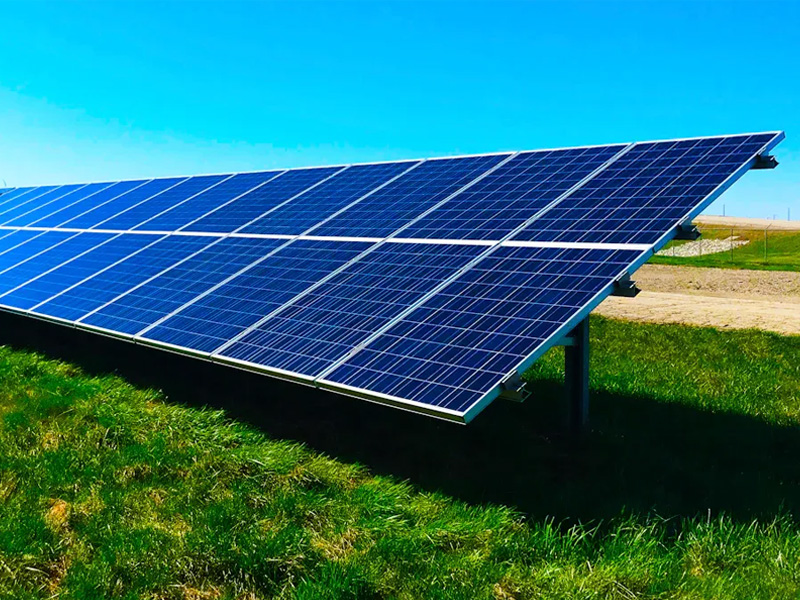 太陽光発電所のコストを削減するにはどうすればよいでしょうか？