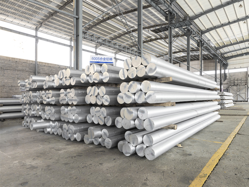 大規模太陽光発電プロジェクトに最適な地上設置システムは何ですか？