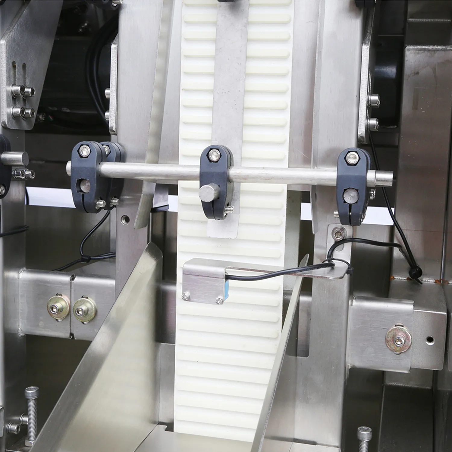 What are the main uses of a strip packaging machine? - Foshan TEFUDE ...