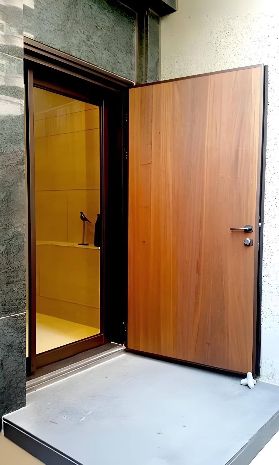 Mid-level wooden fireproof door