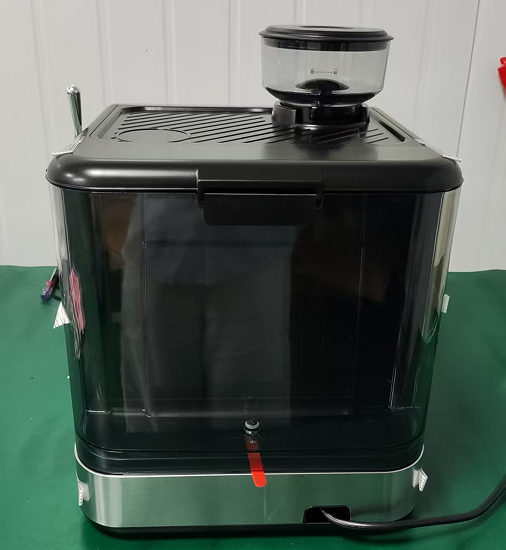 Coffee Machine with Grinder