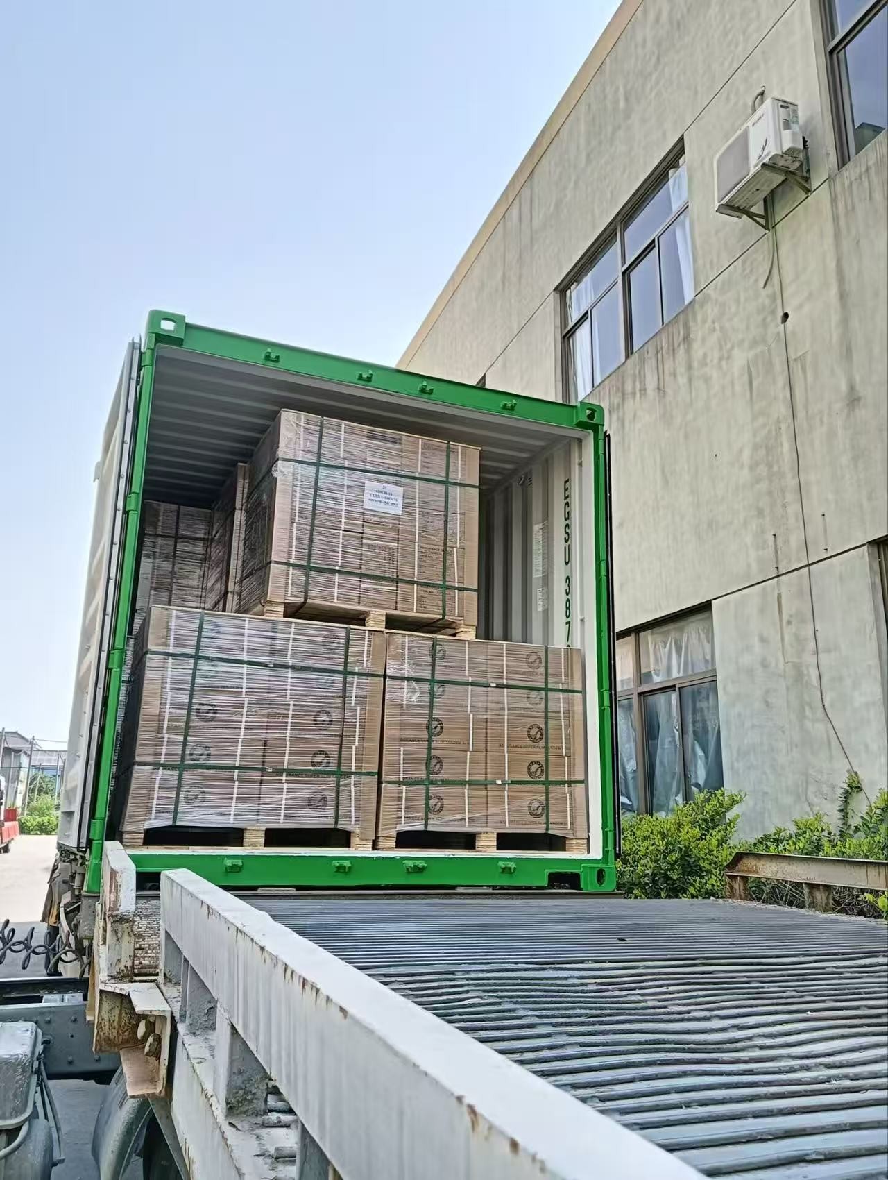 Drawer slide container loading