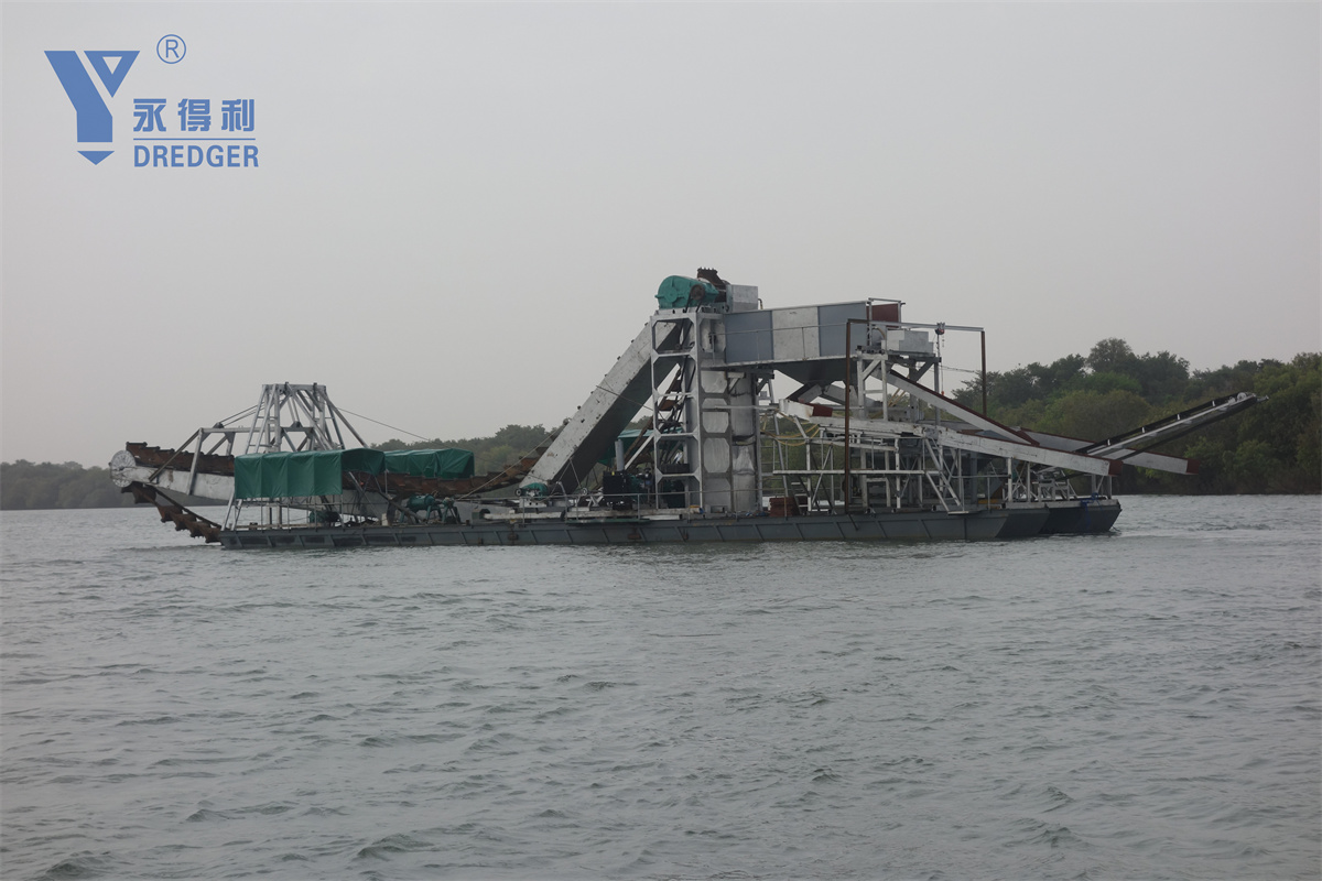 Bucket Chain Gold Diamond Dredger