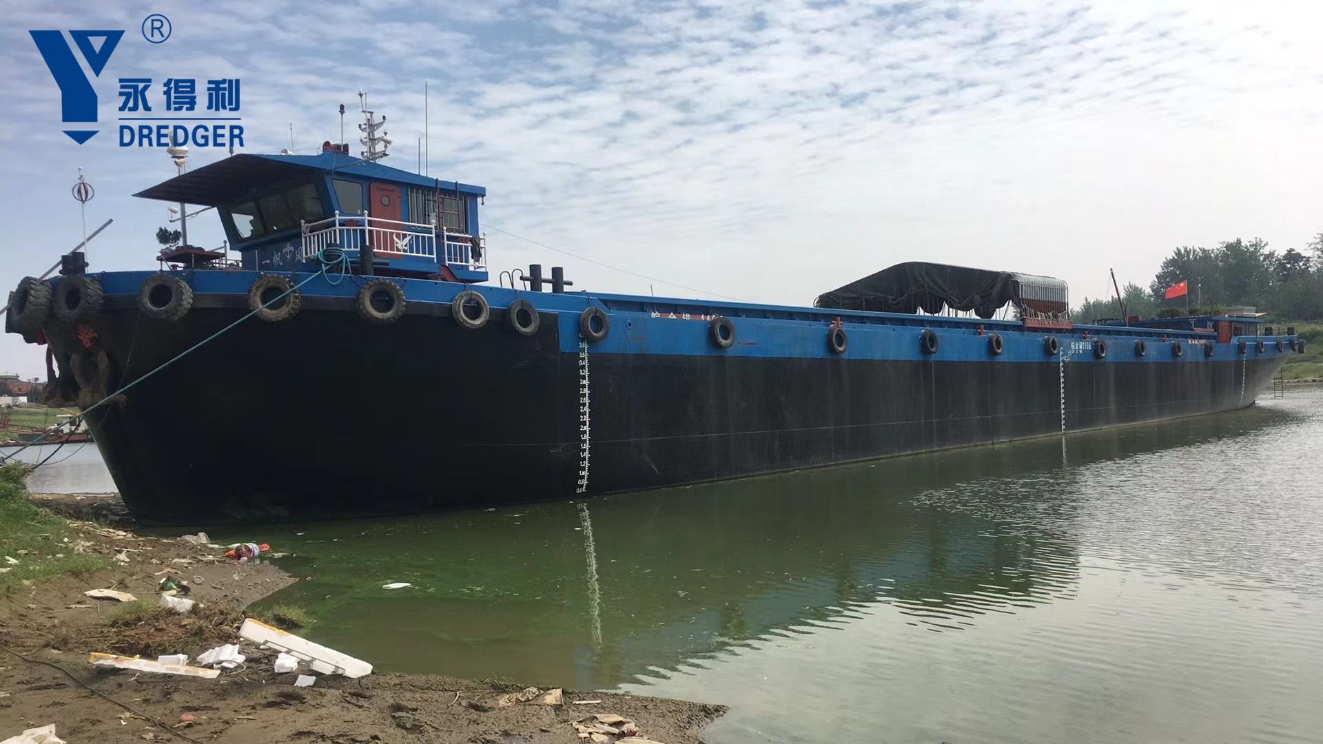 Tongkang Pengangkutan Dek Bergerak Sendiri 500 Tan untuk Mengangkut Pasir/Peralatan Berat/Kargo