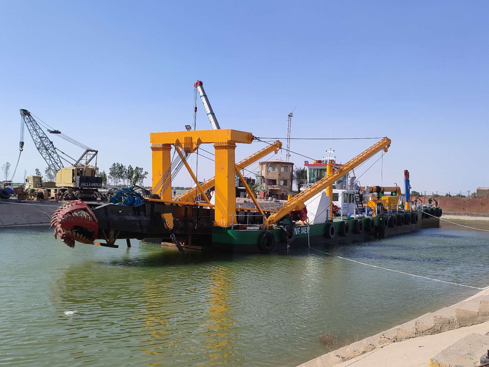 sand dredger