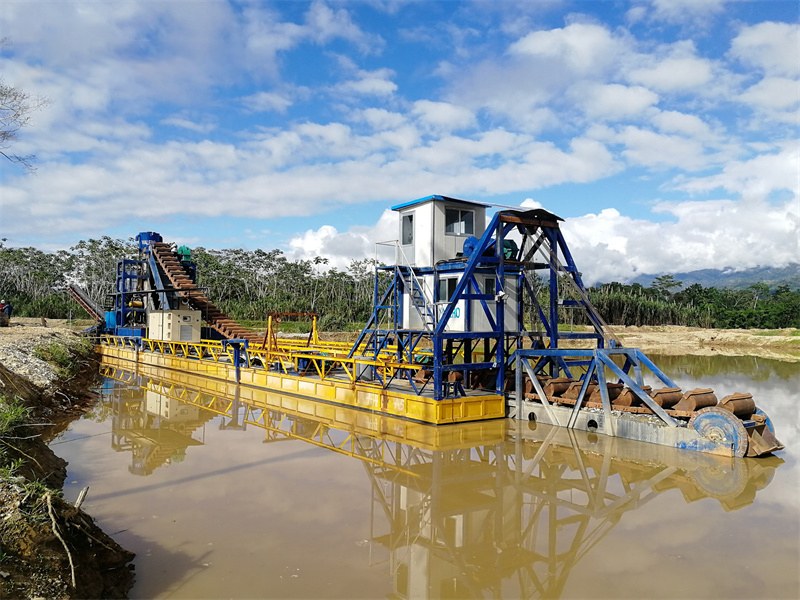Bucket chain gold dredger is exported to South America