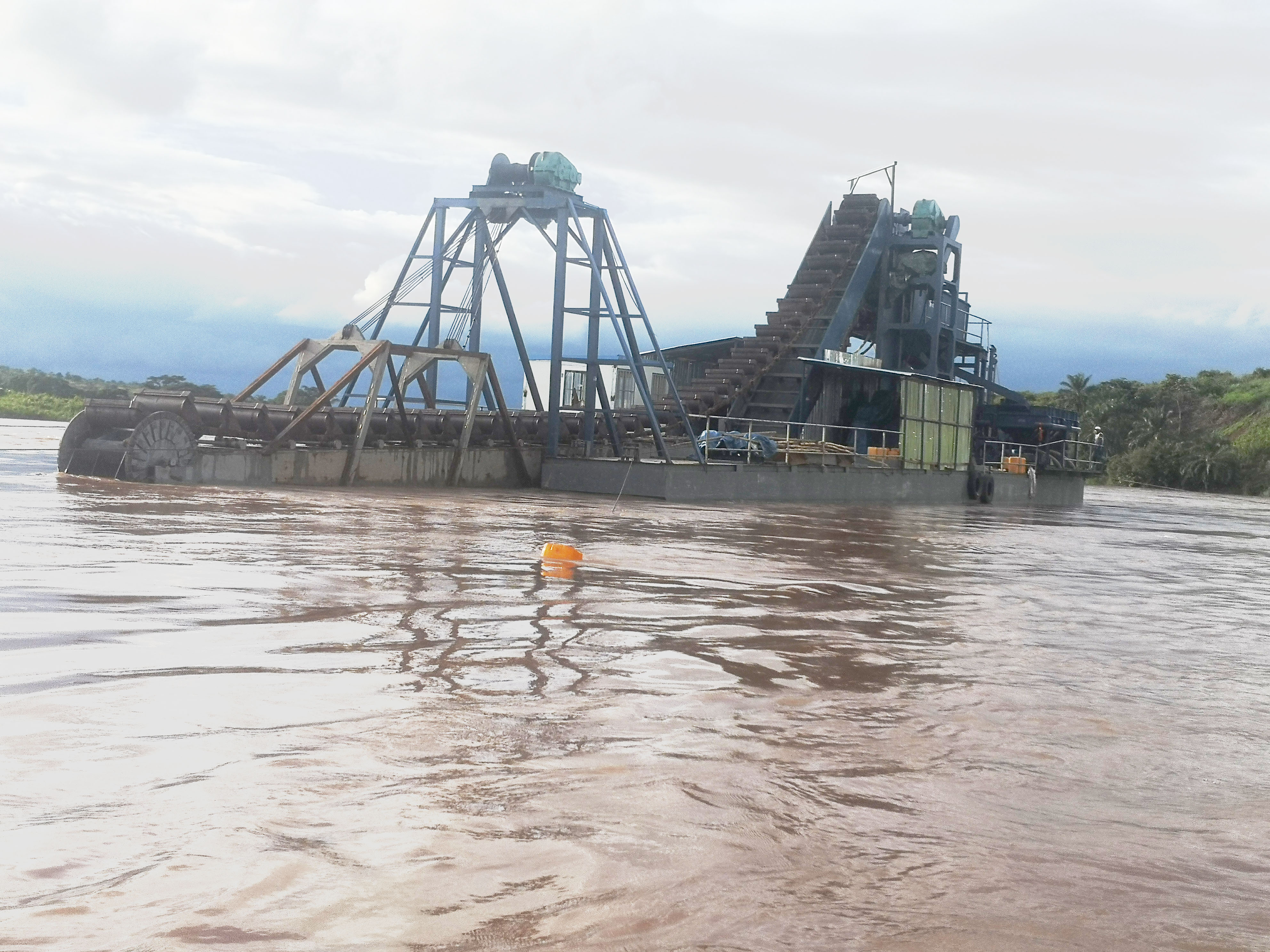 bucket chain diamond dredger