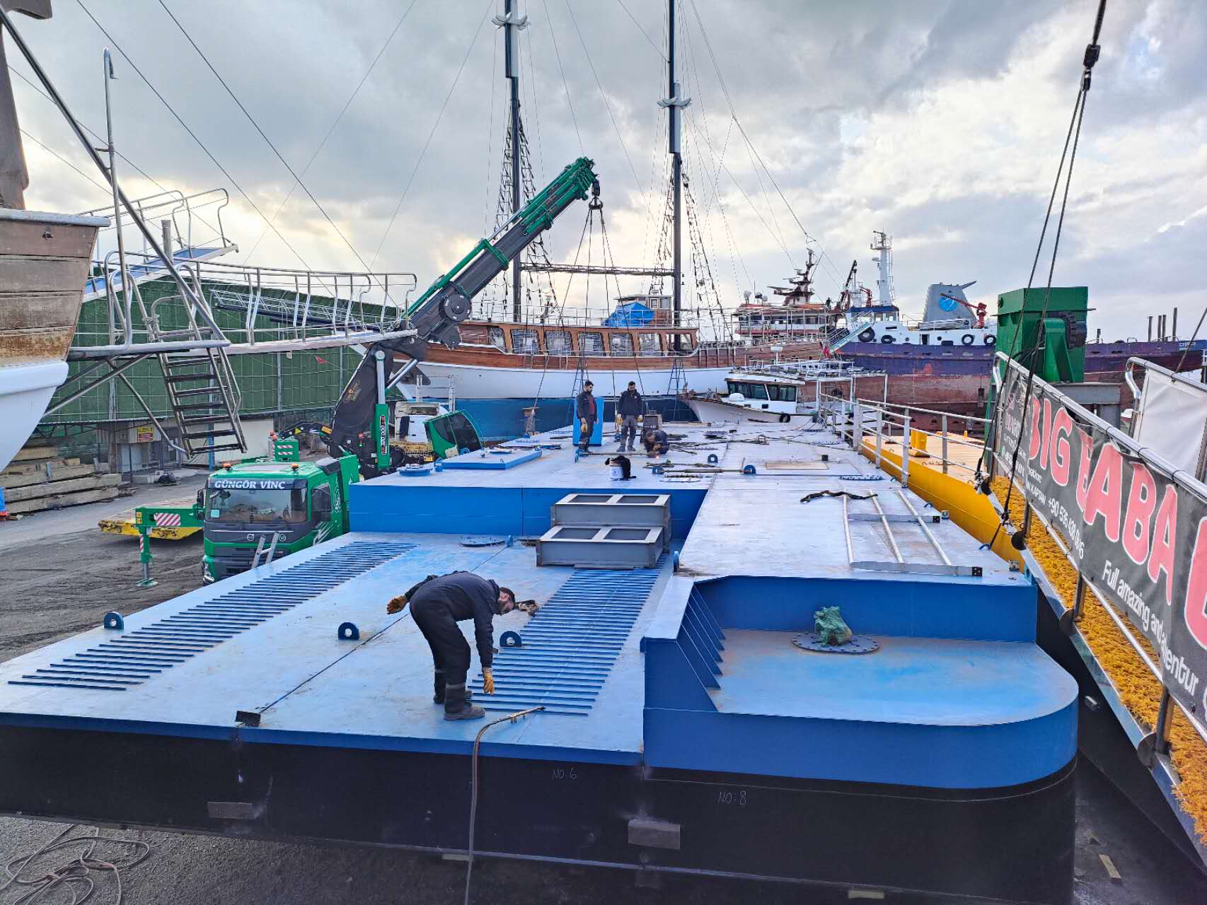 Backhoe dredger price