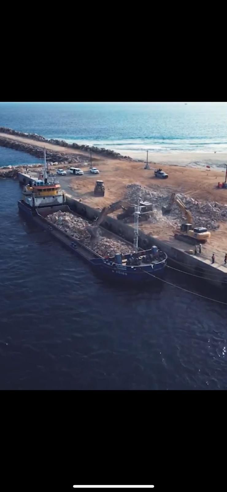 dredging hopper barge