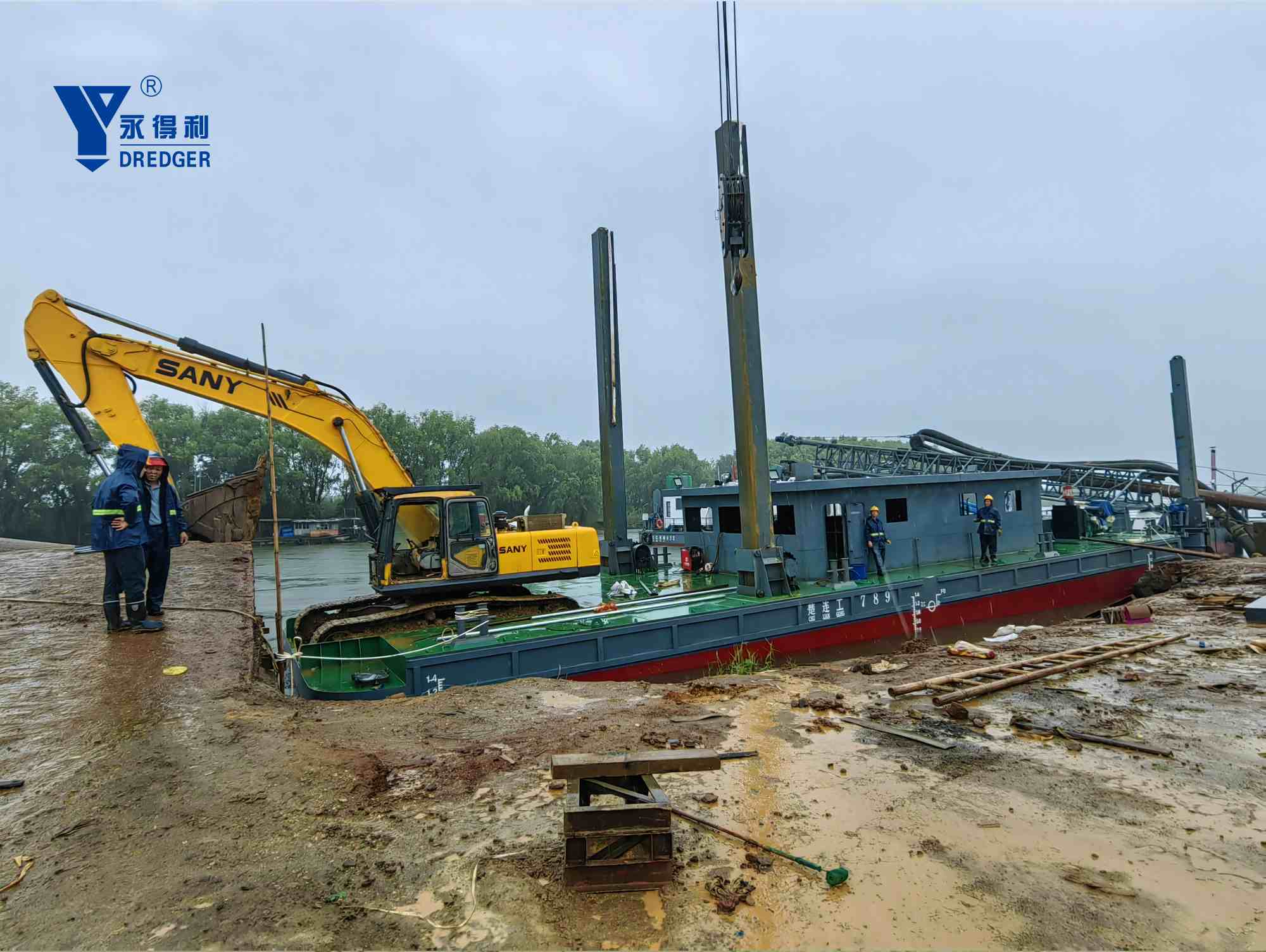 self propelled 24m*12m*2m backhoe dredger for sale