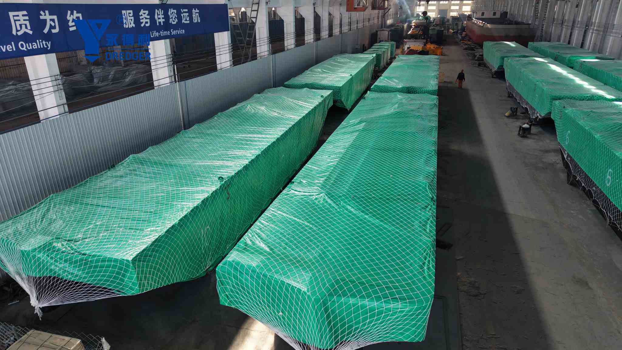 05 sets of work boats are ready for the shipment