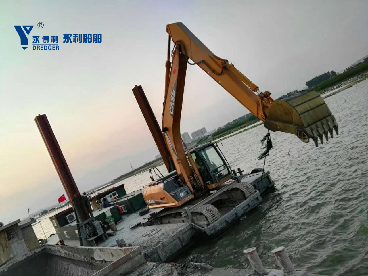 High Quality Backhoe Dredger Cutter Suction Dredger Sand Dredging Equipment for City Canal