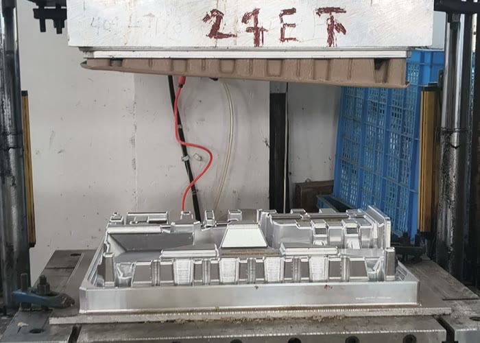 How Secondary Pressing Improves the Finish and Fit of Molded Pulp Packaging