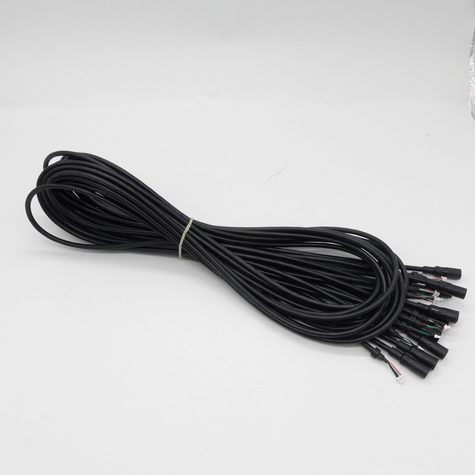 electrical harness connectors