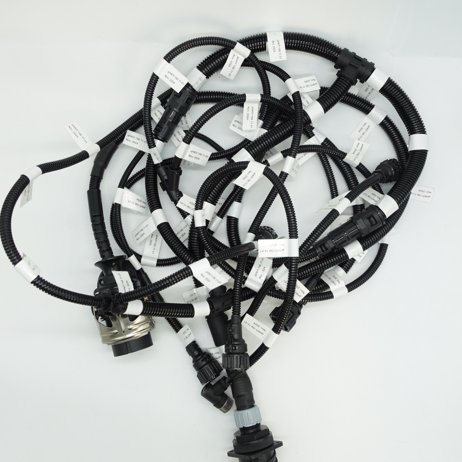 robotic wire harness assembly