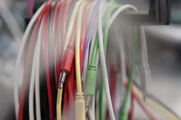 3 преимущества изготовления на заказ жгутов проводов для бытовой техники для производителей устройств «умного дома»