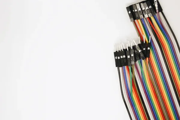 Среди множества вариантов жгутов проводов, чем же отличаются модели с ПВХ-изоляцией?