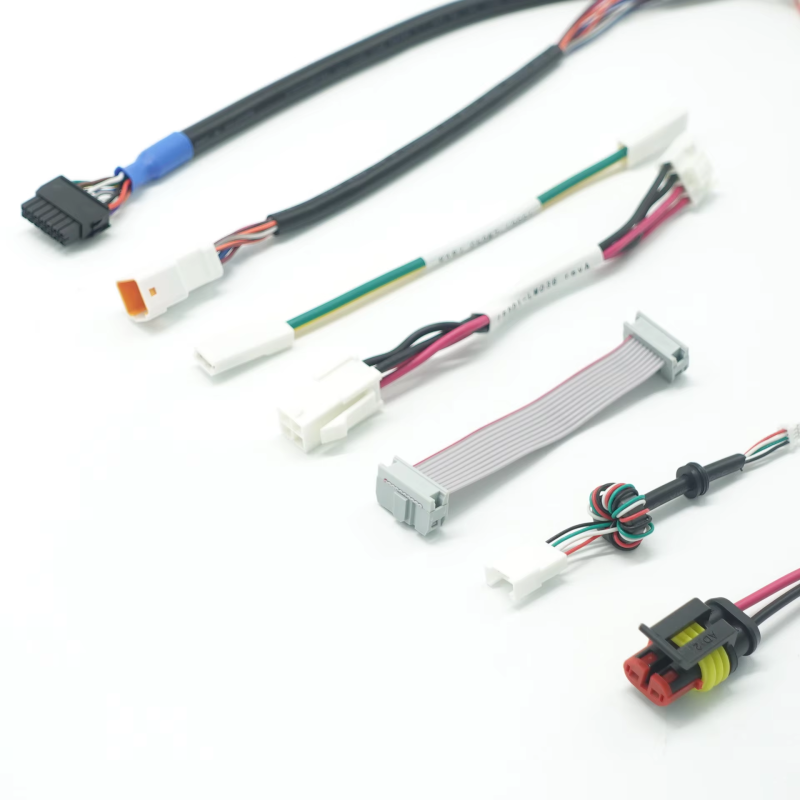 Cablaggio personalizzato con connettori Molex Picoblade per sensori e LED