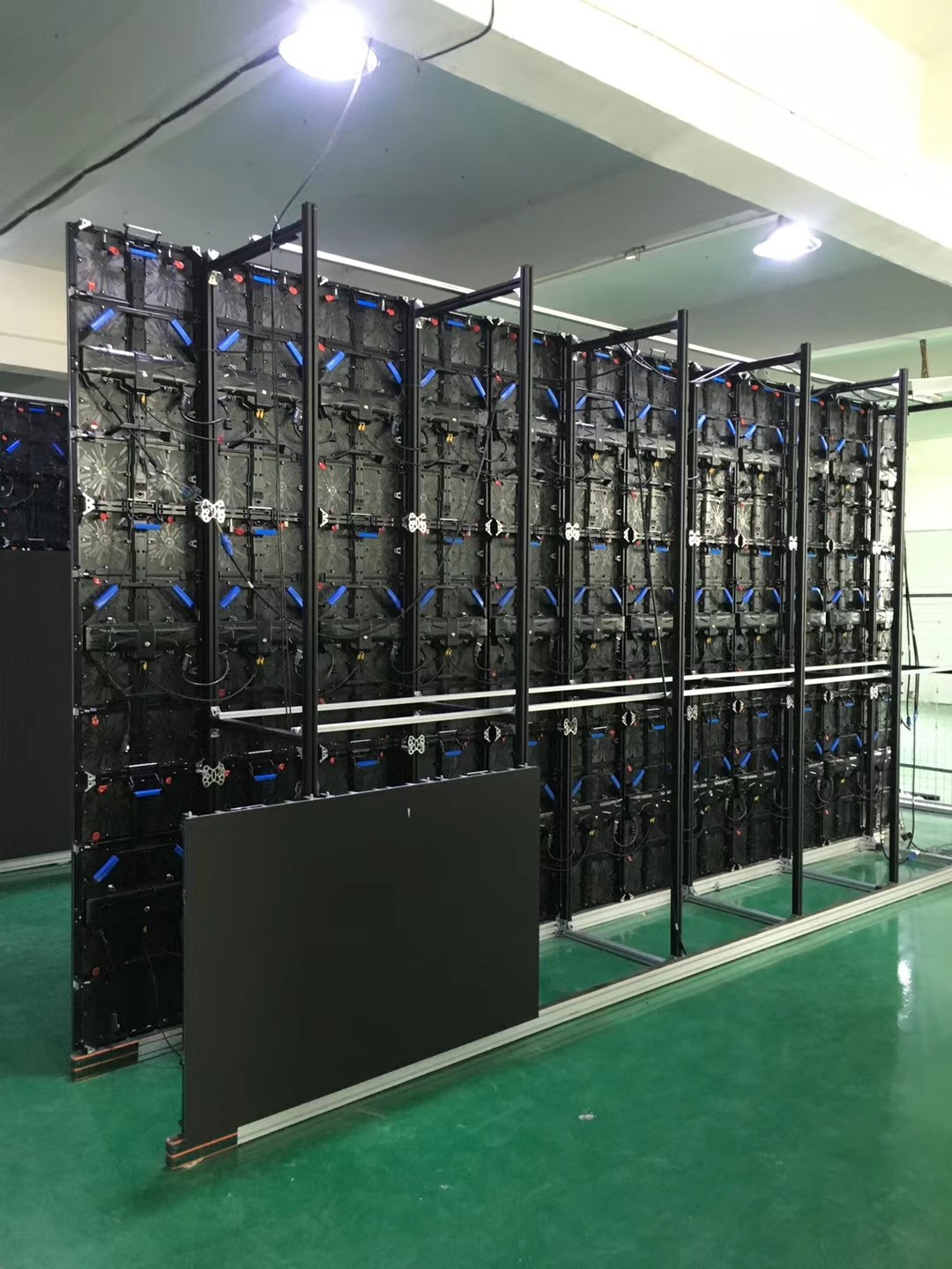 Location d'écrans LED à haute luminosité pour la publicité numérique