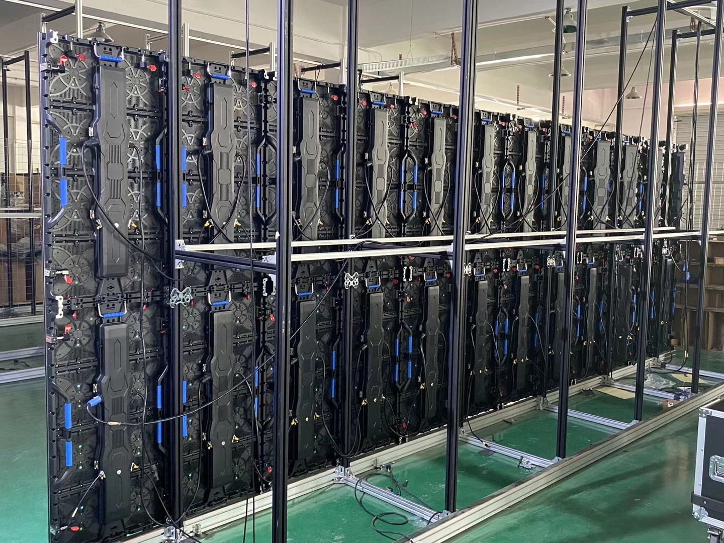 3.91MM 4.81MM 500*1000MM Rental Screen Digital Display Rental