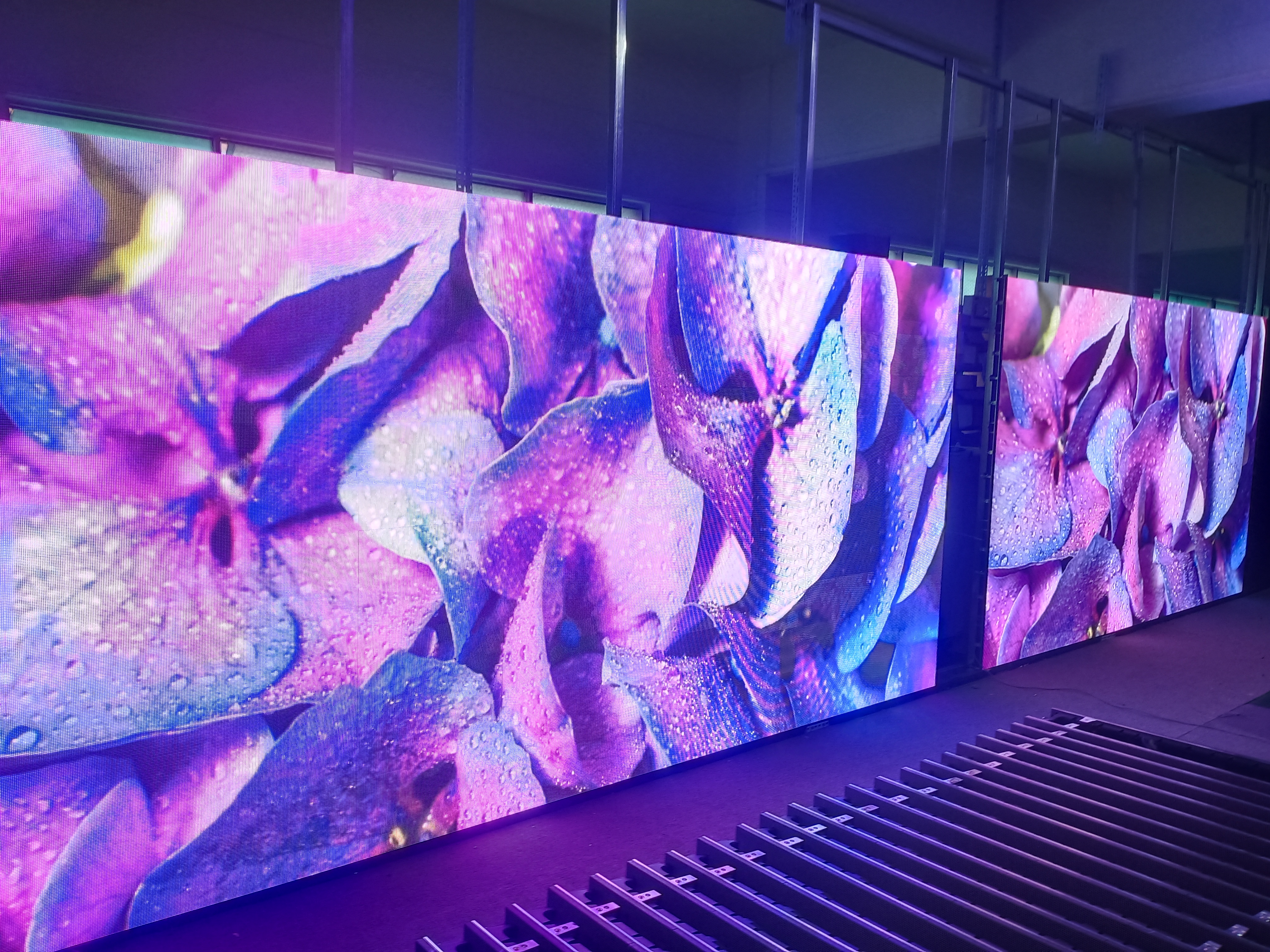 3.91MM 4.81MM 500*1000MM Rental Screen Digital Display Rental